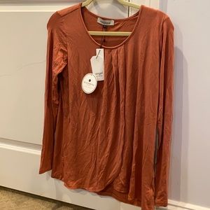 Maternity and nursing top